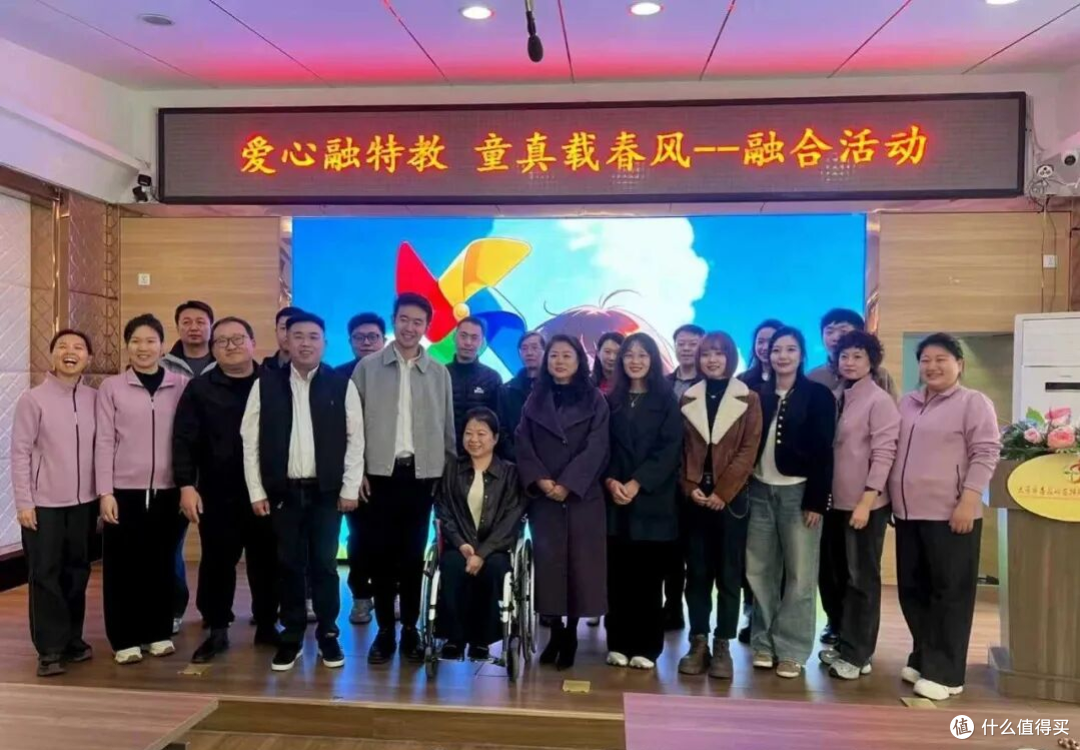 山西太原：点亮星空暖童心 公益捐赠传温情