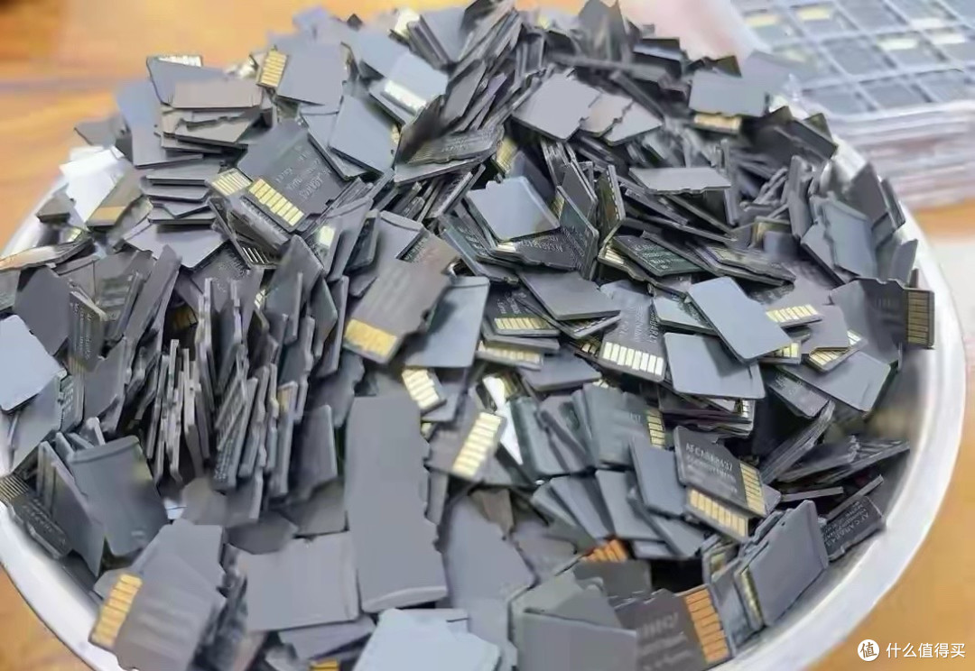爆涨50倍比黄金还猛!二手机成香饽饽,3部破手机能换一台iPhone