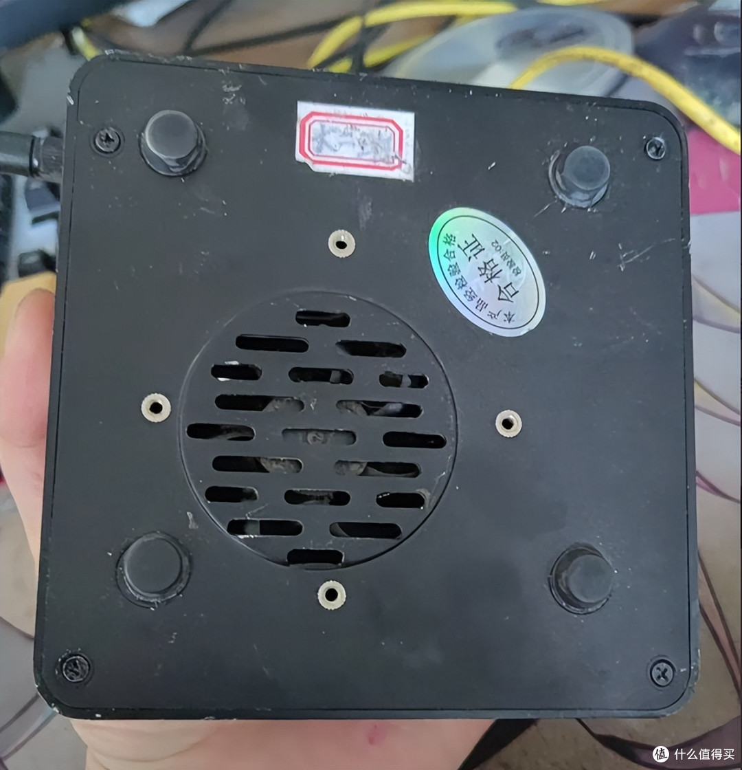 220元的时空魔盒，i3-5010u+4G+128G，这样的飞牛圣体值得买吗？