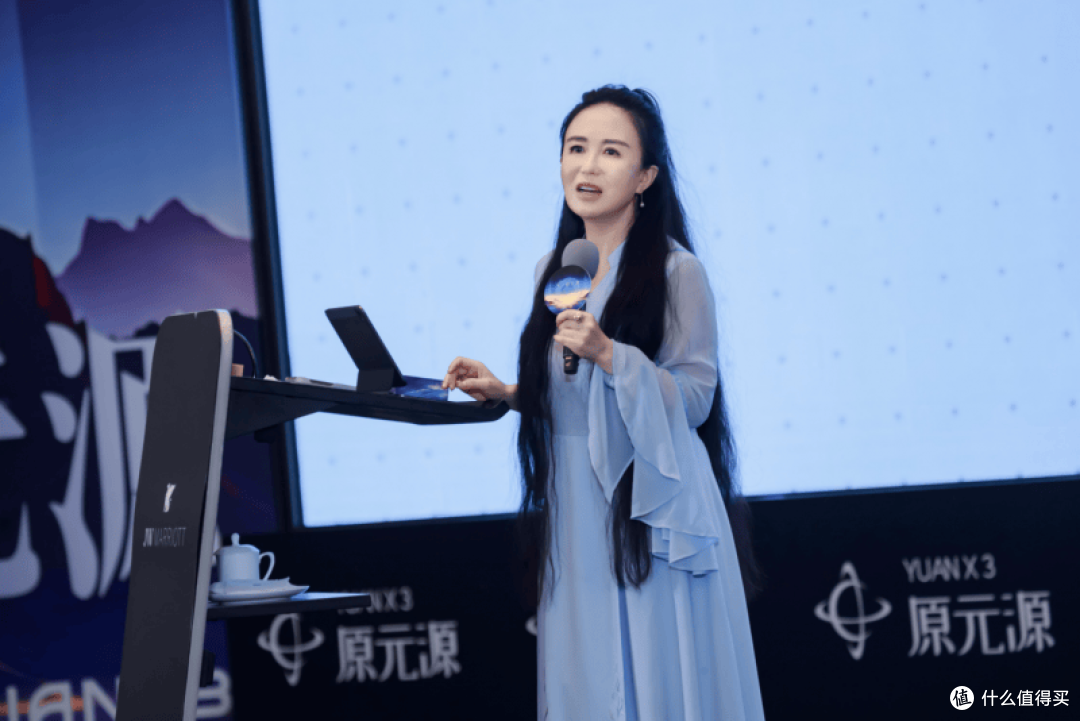凤凰娴《原元源》:在剧变中重建内心秩序感