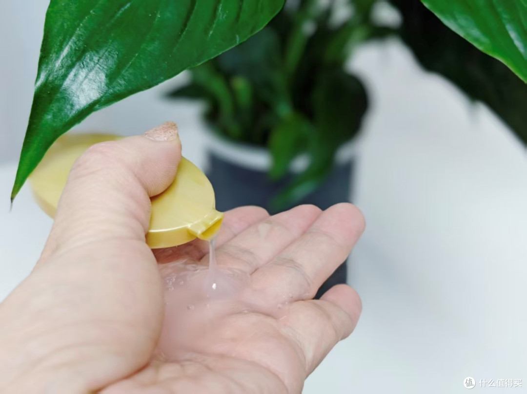 熬夜后依旧精致的秘密!张大妈女神焕新包,六件好物精准拯救垮态