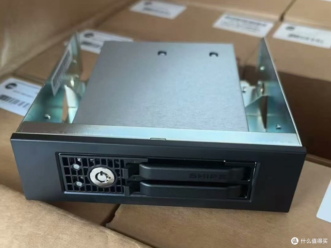 工作站存储升级神器:HP M.2前置硬盘盒体验分享