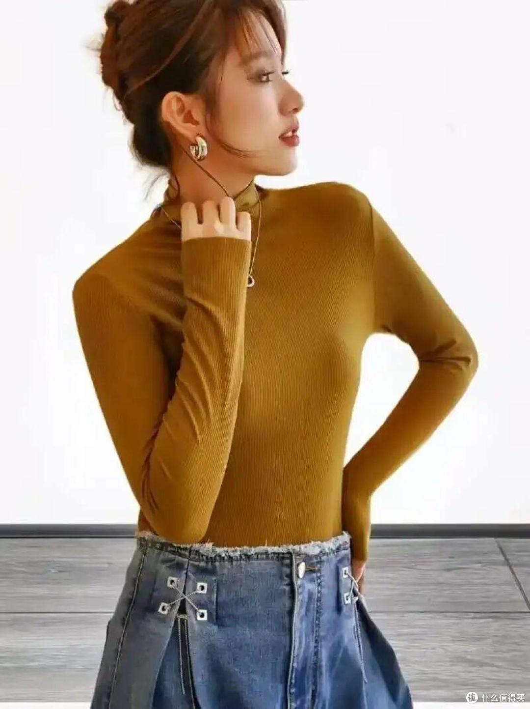 中年女性要少穿高领衫,显得脖子短,又非常显胖,换成这些更减龄