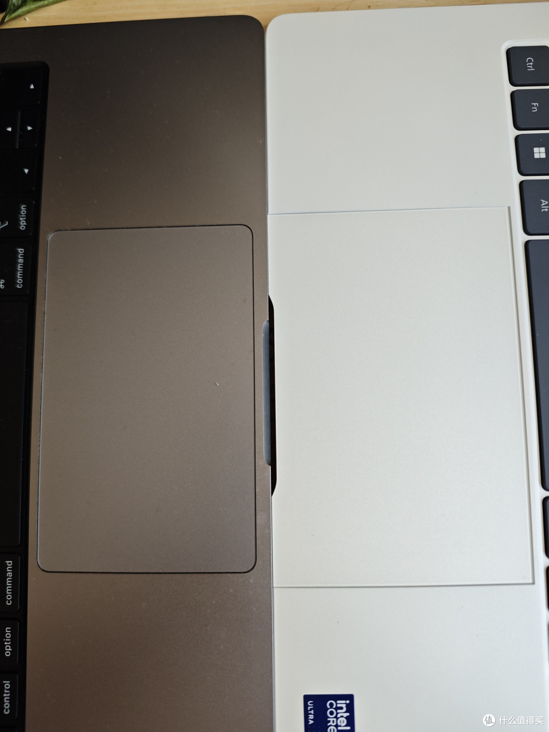 小米更大，使用体验好点，两者都很优秀