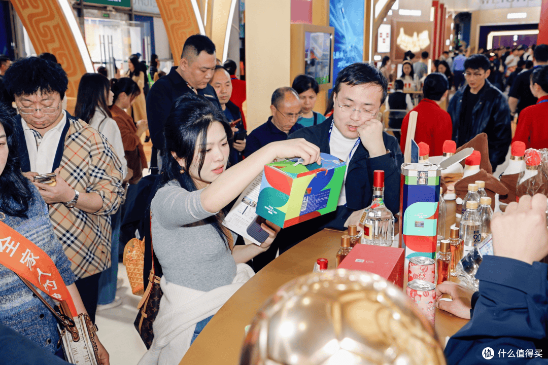 “无界展台”刷屏糖酒会 五粮液用一场和美盛宴玩出品牌新高度
