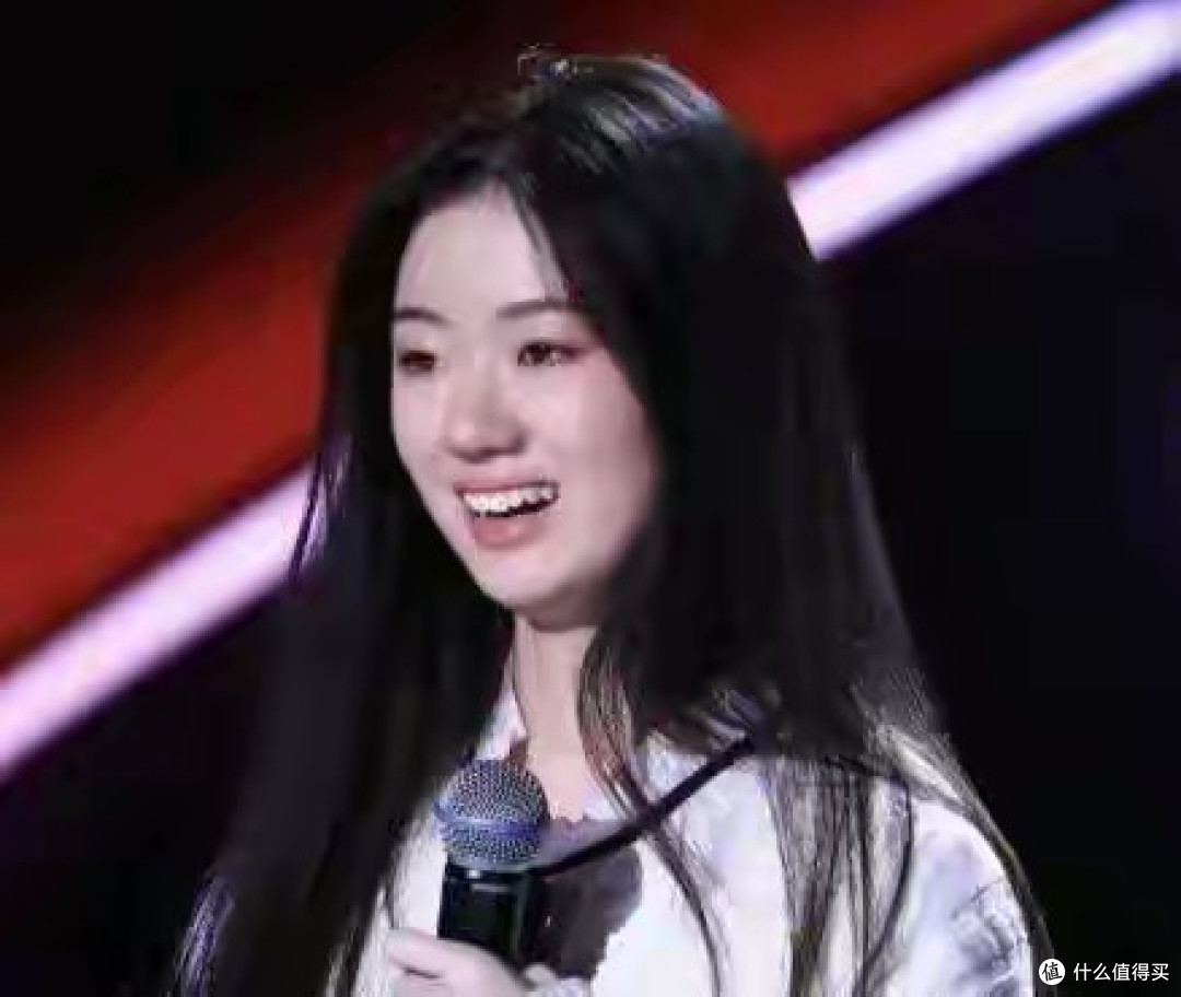 热搜第一！李荣浩怒斥单依纯：从支持到决裂，单依纯做错什么？