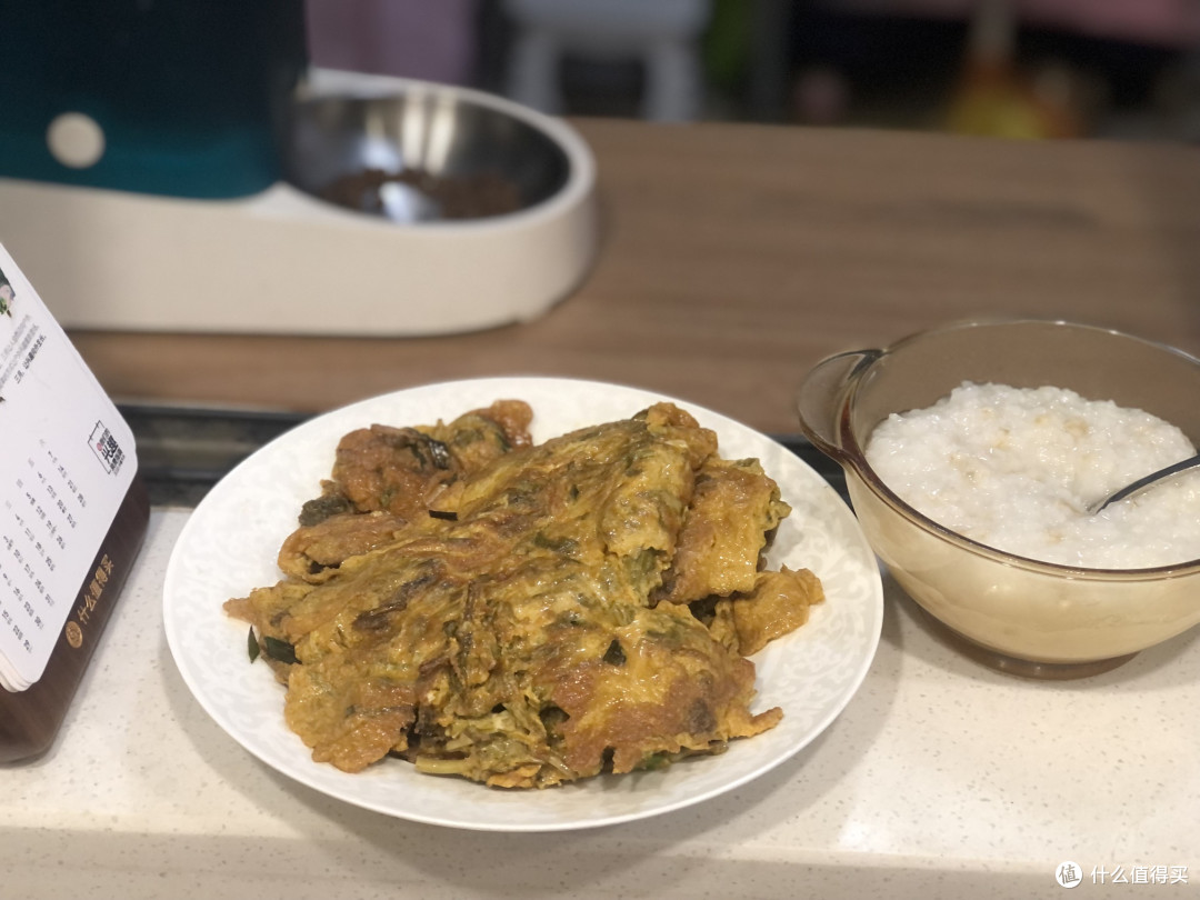 抓住春天的尾巴|香椿煎蛋、菠菜猪肝汤,加一杯龙井青团,完美!