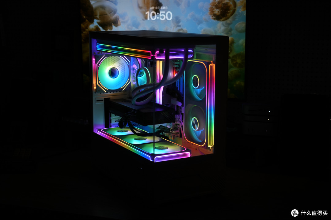纯白海景房+无立柱全景!微星MAG PANO M110L WHITE迫击炮全有