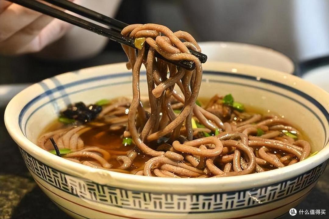 全国哪些“面”最好吃?央评这10种上榜,好吃不贵,你吃过哪几样