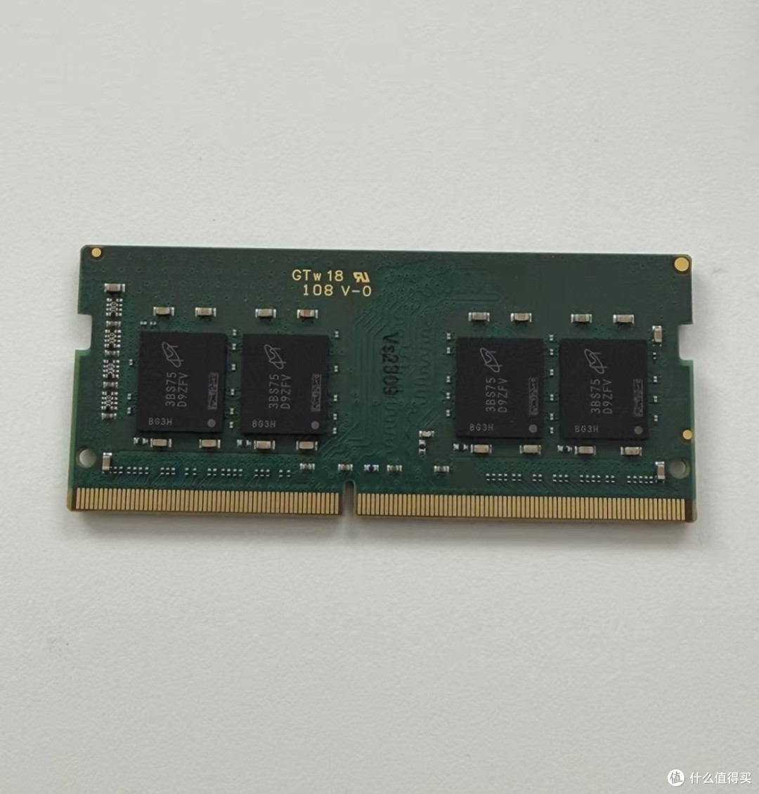 别嫌它“过时”：DDR4内存条，正在被重新定价的真香好物