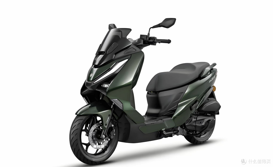 春风150SC-F:万元档满配平踏,通勤党闭眼冲?看完再决定