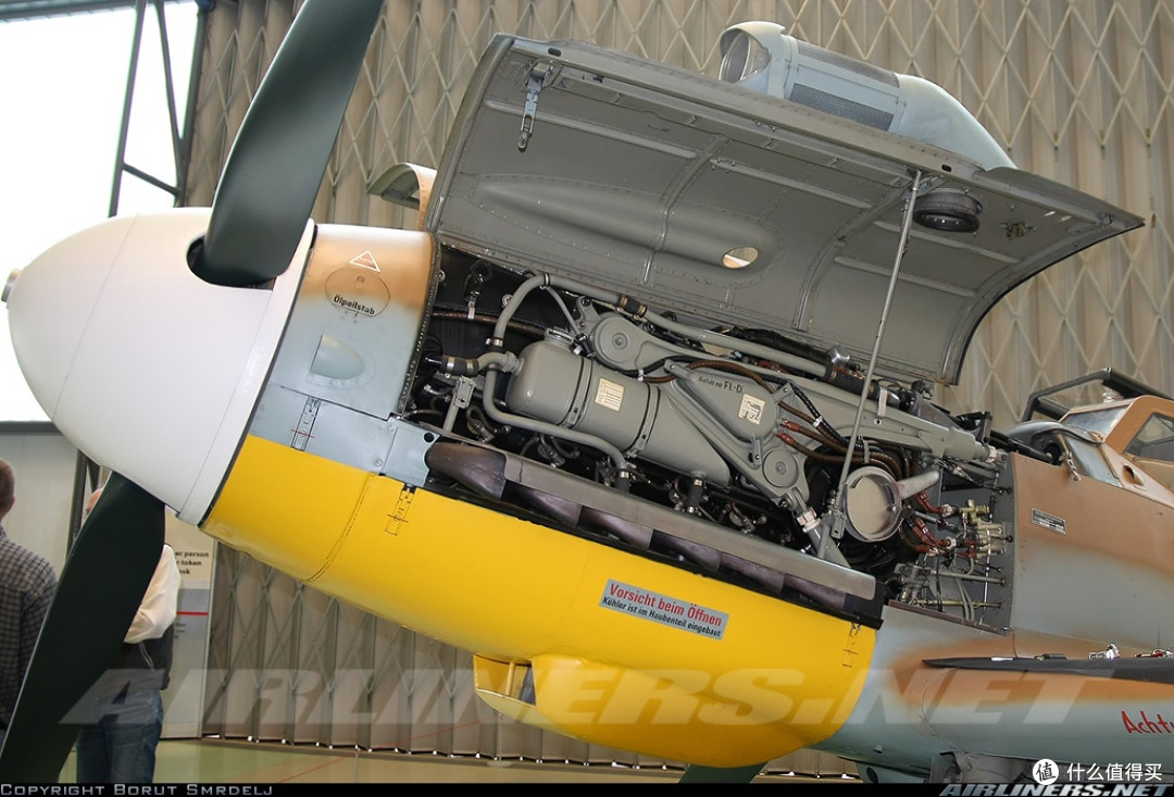非洲流星--Corgi 1:72 Bf-109 G-2 马尔塞尤座机