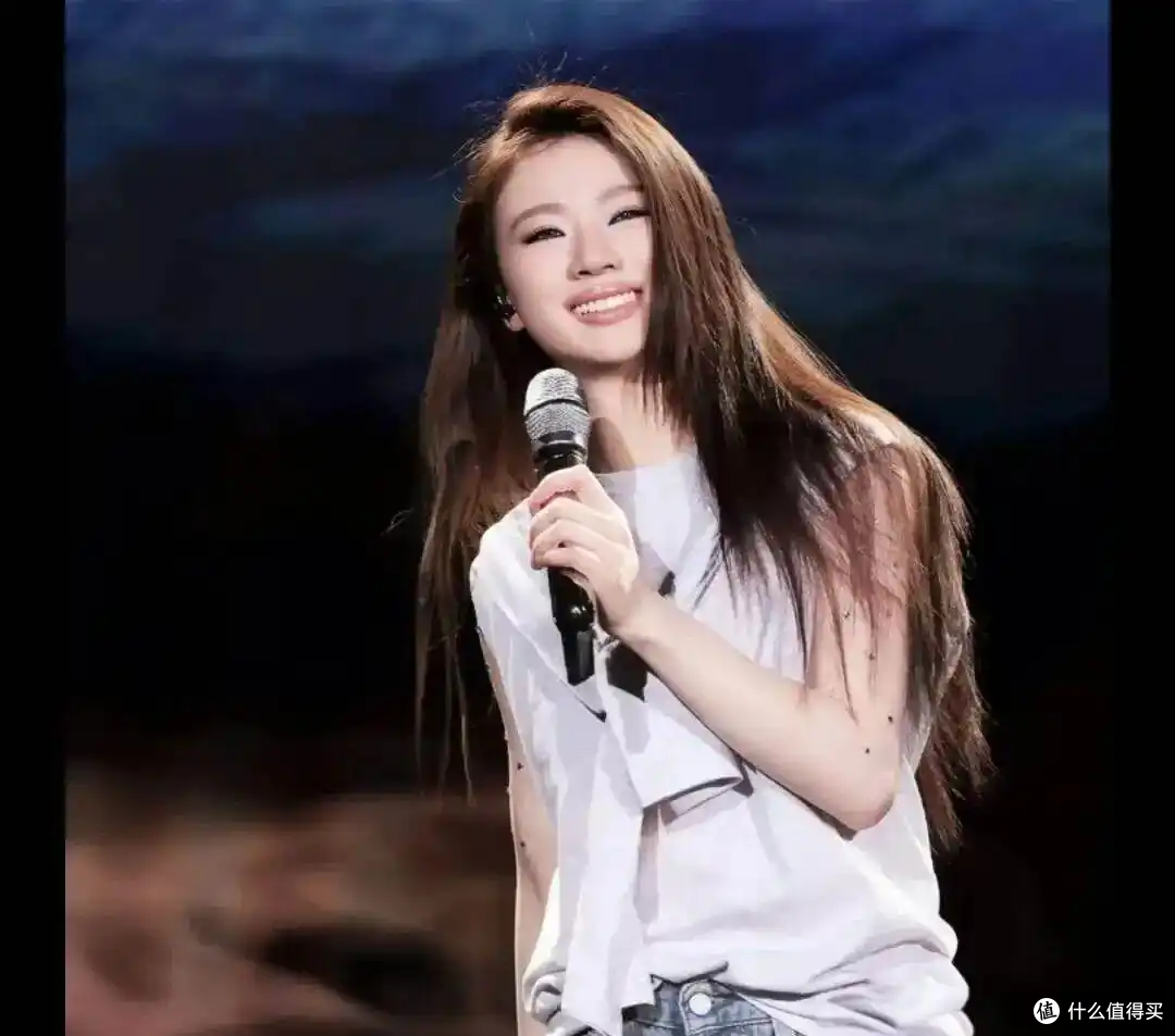 单依纯演唱会紧急免费退票，因翻唱《李白》侵权，损失惨重！