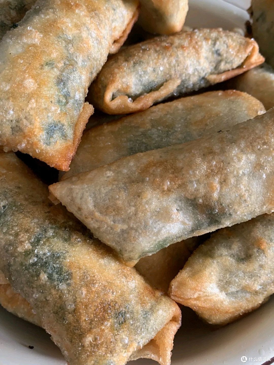 荠菜春卷：春日鲜嫩的时令美味