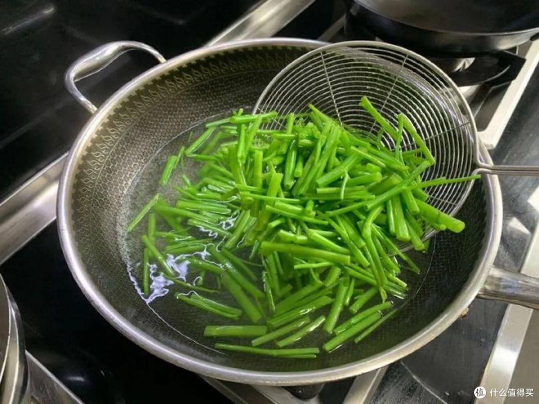 蕨菜有哪些吃法?看看和谁搭配最好吃?