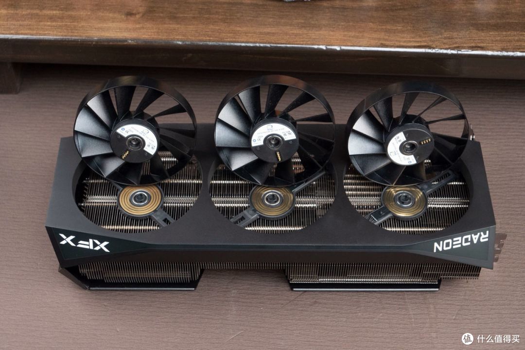 性能反超RTX5070Ti?—RX 9070XT《生化危机:安魂曲》的刚需显卡