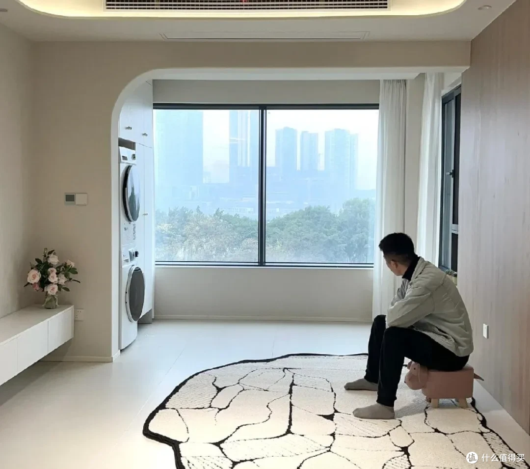 直到我扔了沙发，才发现客厅是个“宝藏”，真后悔没早点扔