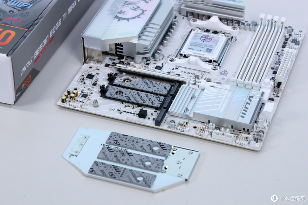 颜值+配置+性价比 真MAX，微星B850M刀锋钛搭配9850X3D实测分享