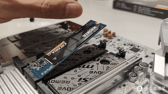 锐龙9系好搭档,微星MPG B850M EDGE TI MAX WIFI刀锋钛开箱体验