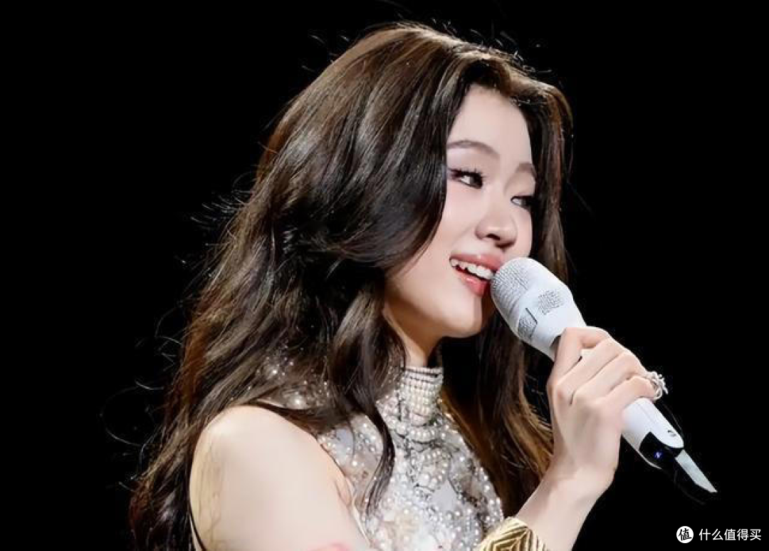 李荣浩怒回单依纯道歉:再多钱也不给唱,《李白》是我最讨厌的歌