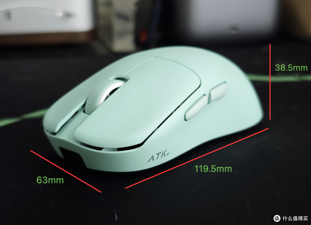 ATK烈空U2V2 mini游戏鼠标——小手用户的超轻赛事神鼠