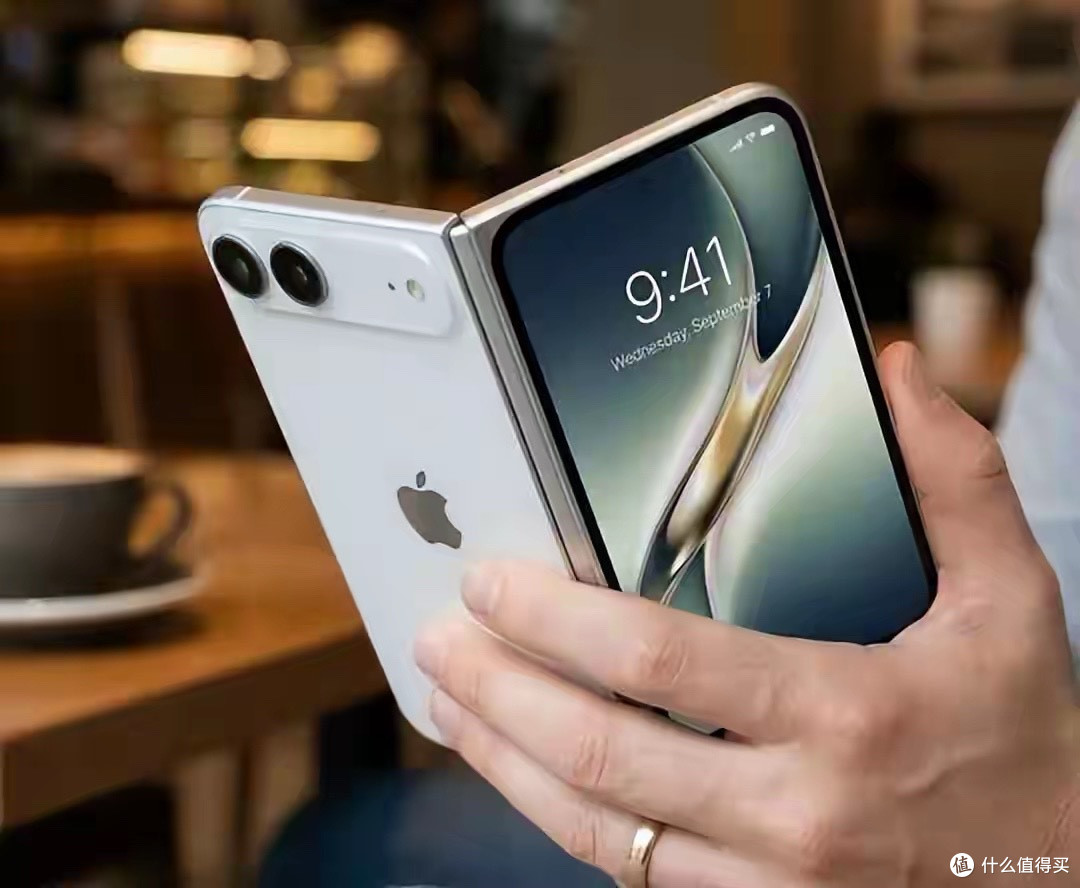 iPhone Fold出货时间曝光,比iPhone18Pro晚,售价1万4太离谱?