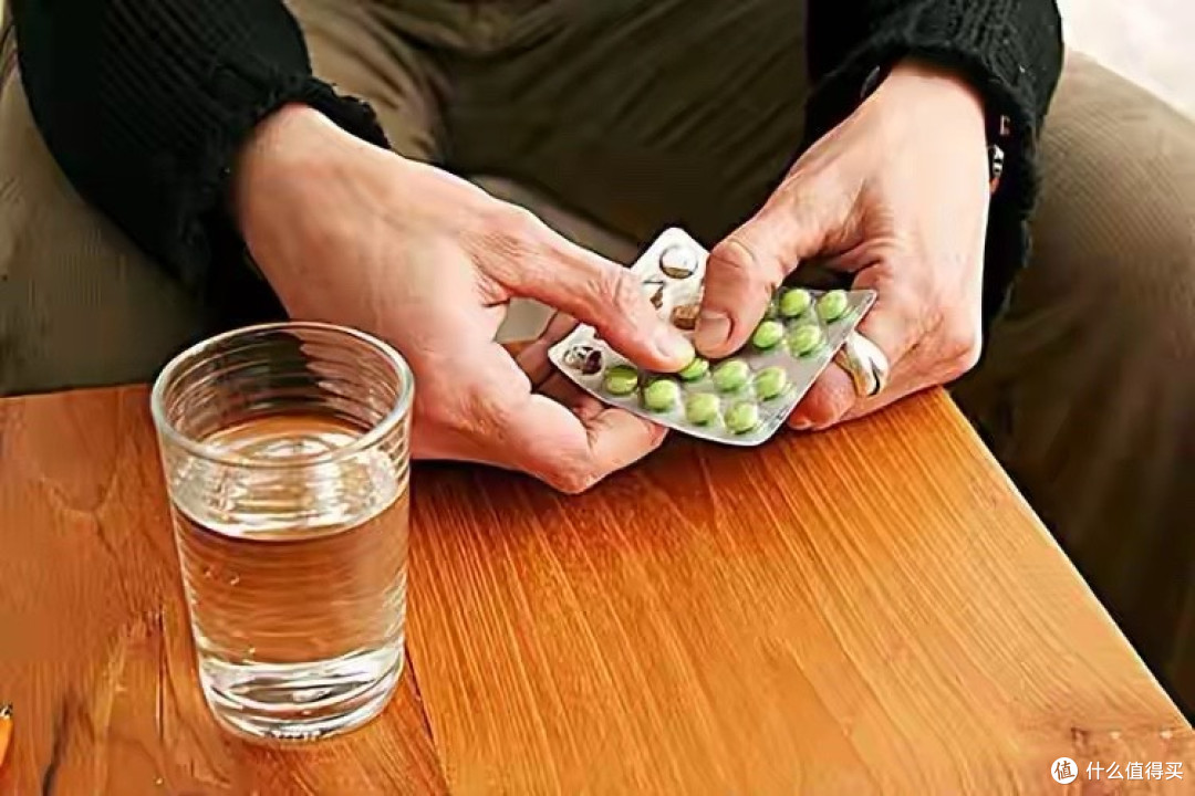 脑梗的人越来越多?医生再次强调:宁可少盐少肉,也别做这4事