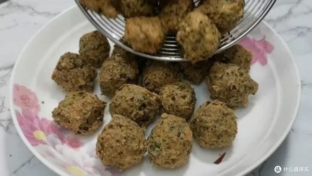 春日香椿豆腐丸子做法