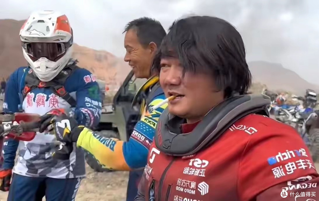 陈光标宣布将1300万的劳斯莱斯送给张雪!表彰他对中国制造的贡献