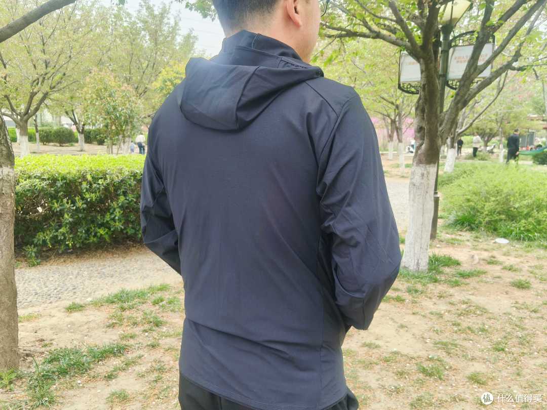 夏天如何防晒 防晒衣怎么选?北归线T8防晒衣隔离紫外线+久洗不掉