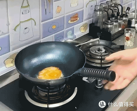 生铁锅与熟铁锅哪个好?哪个对身体好?不会选的话,建议先看看!