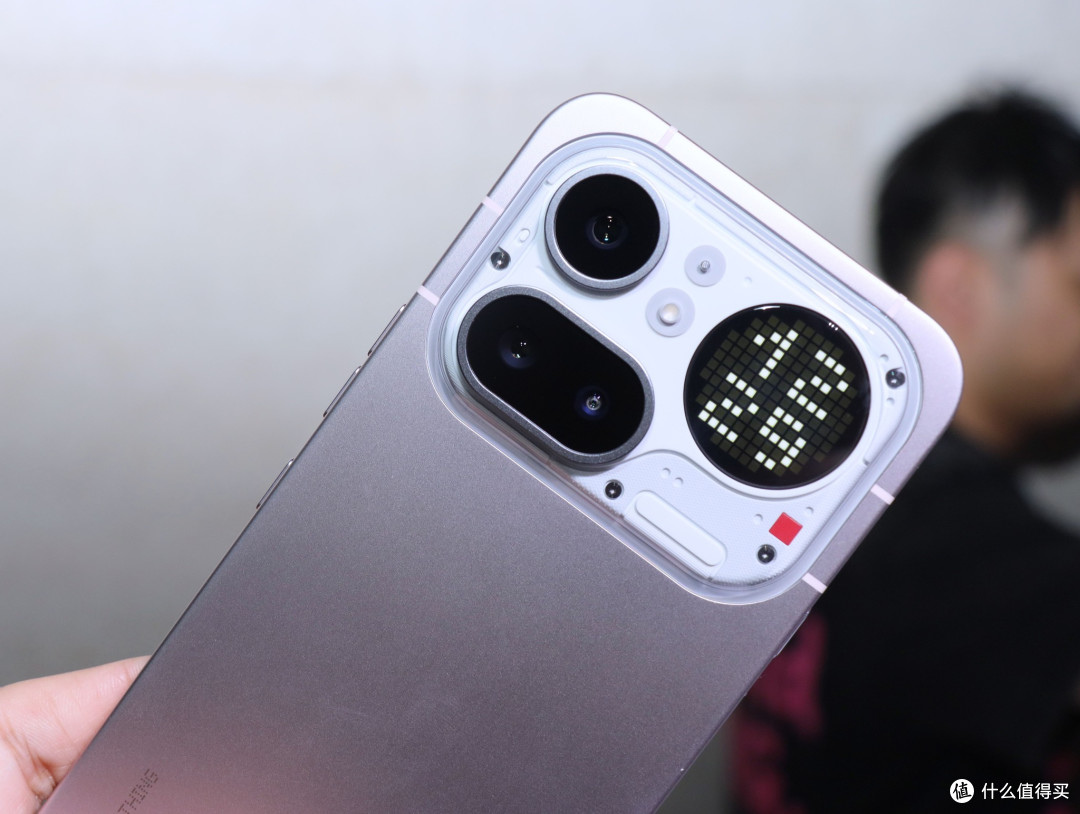 Nothing Phone(4a)系列透明美学再进化