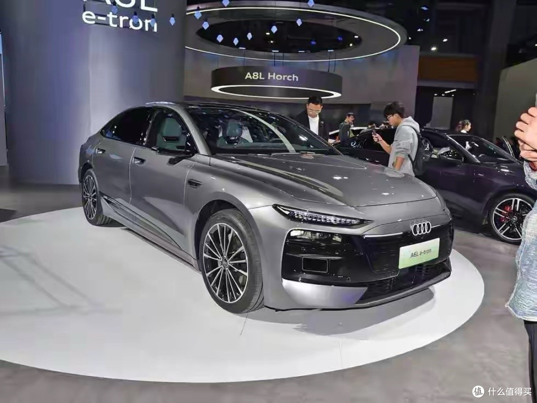 新奥迪A6L e-tron定档4月10日,封闭式格栅+分体大灯,20分钟快充