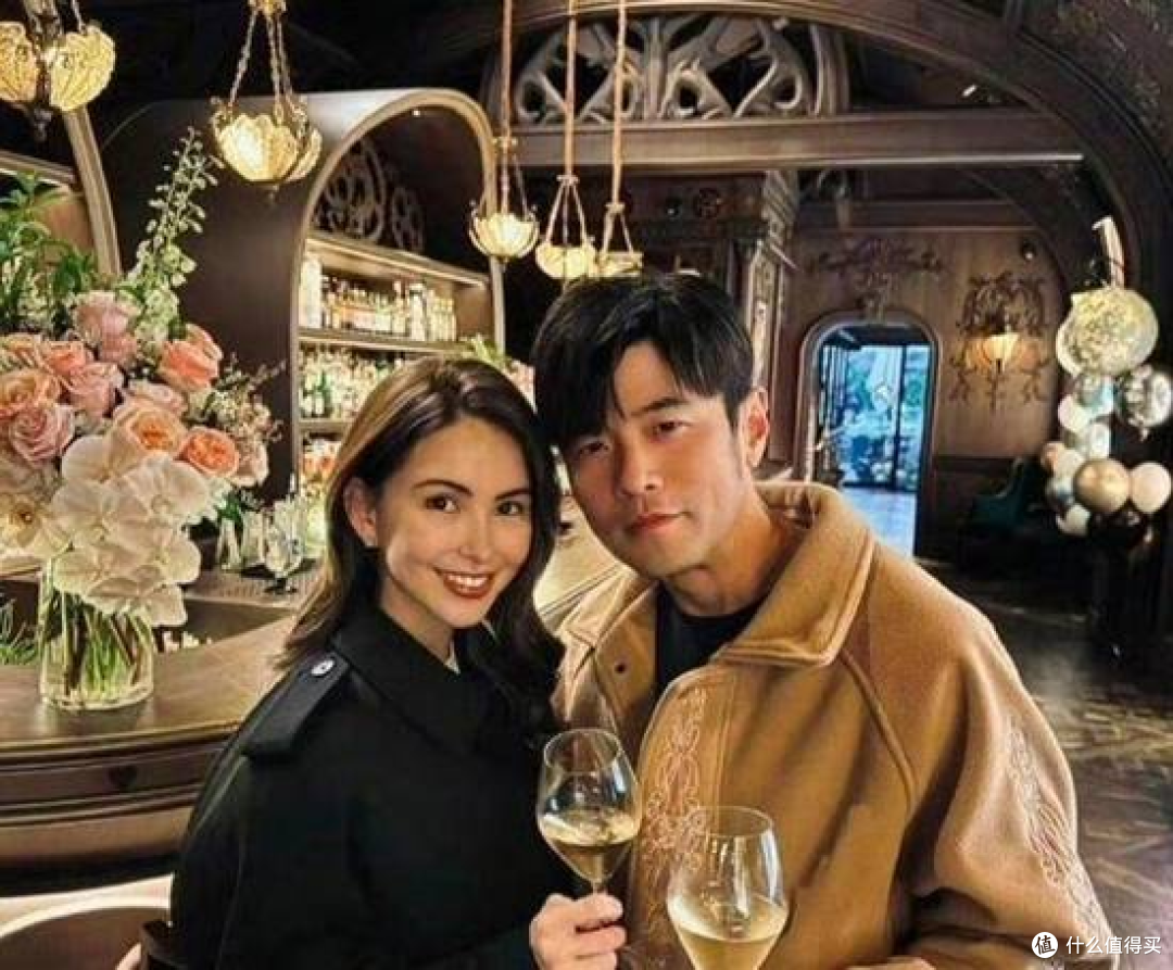 周杰伦藏10余年求婚画面曝光!MV里偷偷收录,细节比偶像剧还甜!