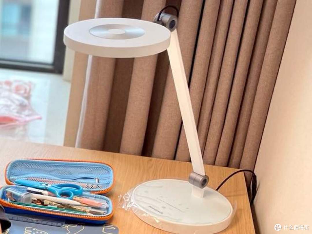 儿童护眼灯推荐哪款?小学生专用护眼灯品牌排行前十名推荐