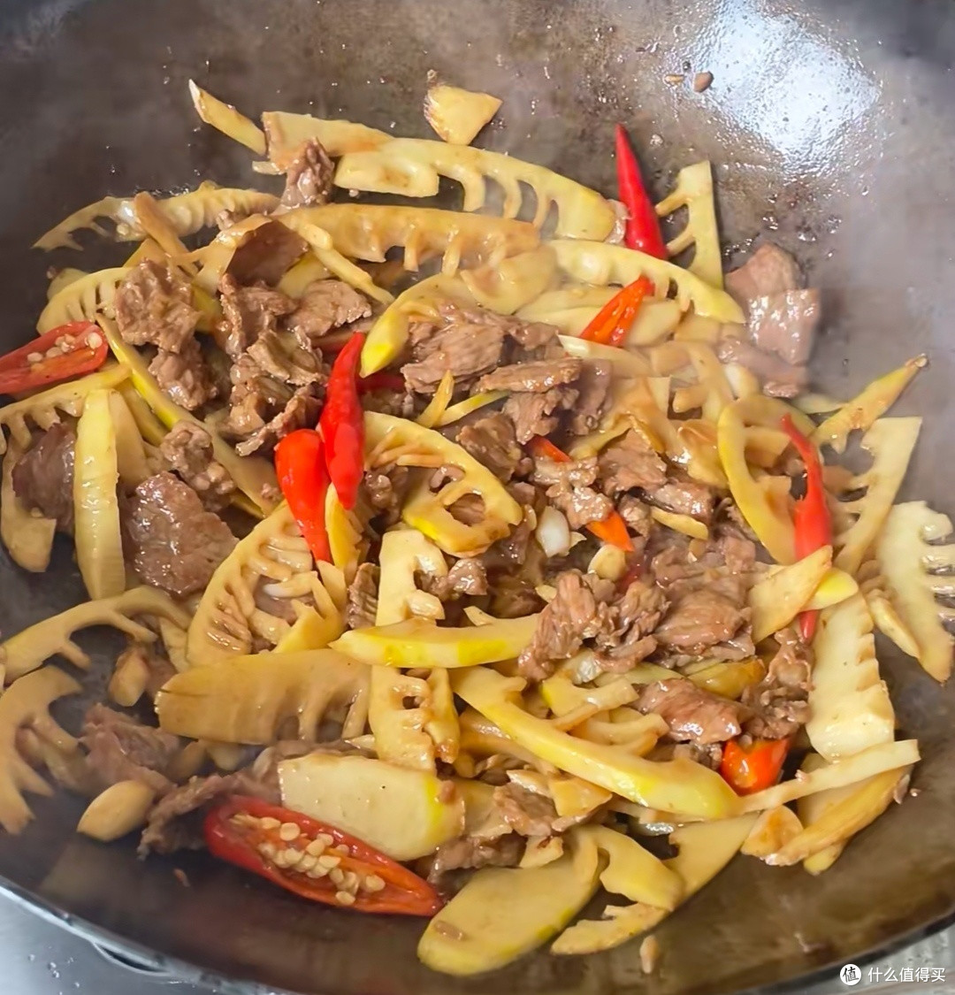 猛火翻炒一山春——春笋炒牛肉