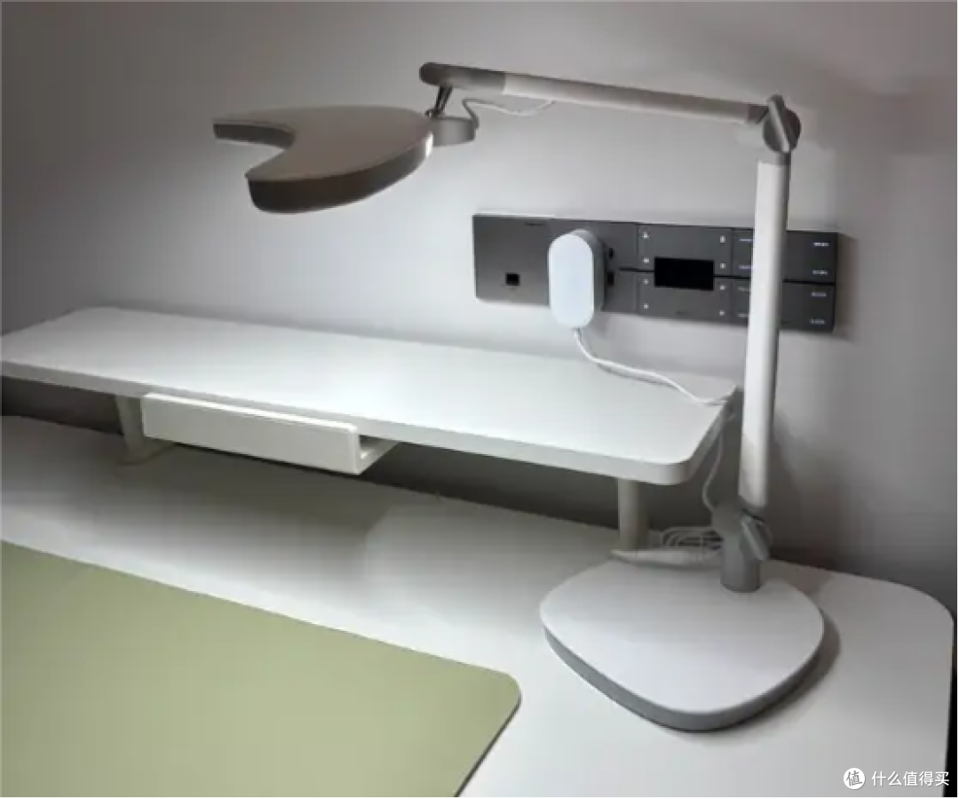 什么牌子的台灯适合孩子上学？专业顶配护眼台灯十大排名品牌分享