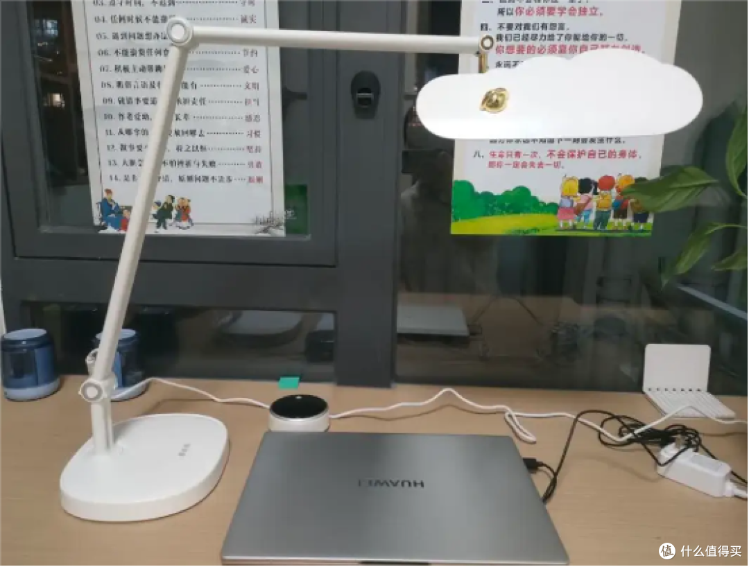 什么牌子的台灯适合孩子上学？专业顶配护眼台灯十大排名品牌分享