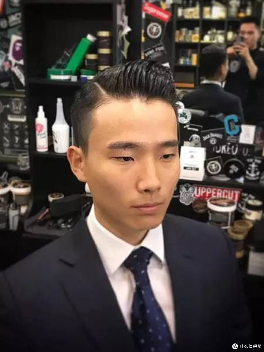 不建议中年男人留这4种发型,自以为洋气,实际不是装嫩就是显老