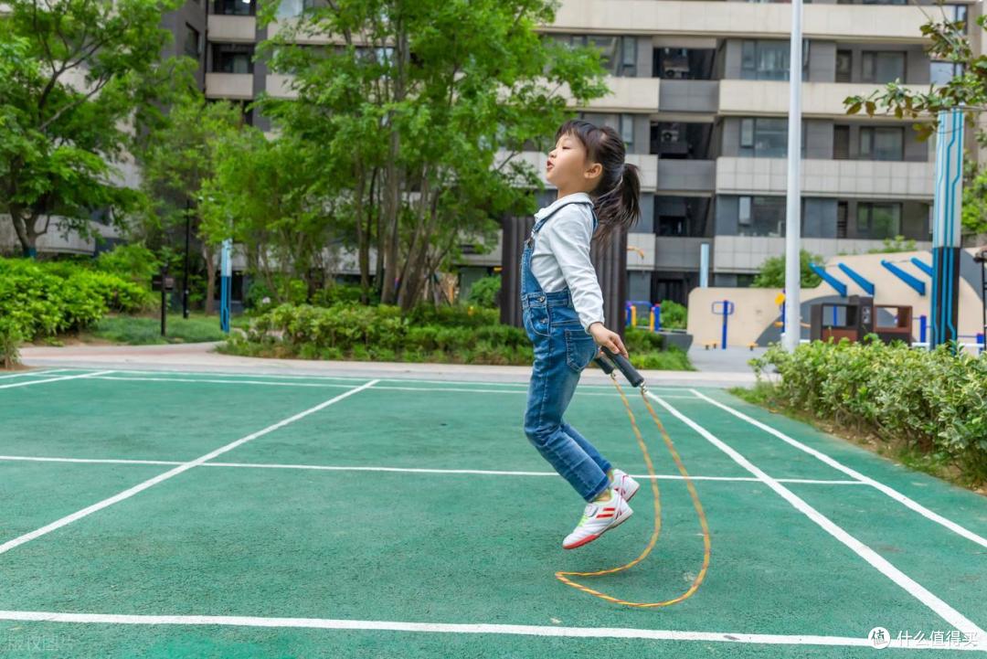 孩子上课走神、体育课总摔倒？别急着骂，可能是“感统失调”！