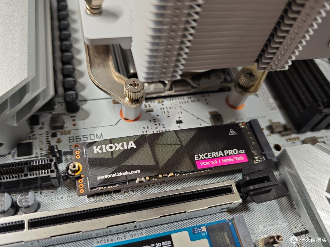 解锁AI创作潜能,铠侠VE10 PCIe5.0SSD搭配270K AI存储为优解方案