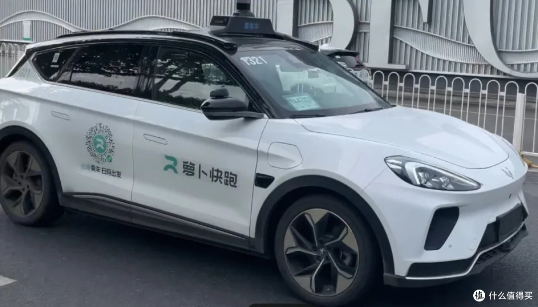 萝卜快跑大规模瘫痪,全网炸锅