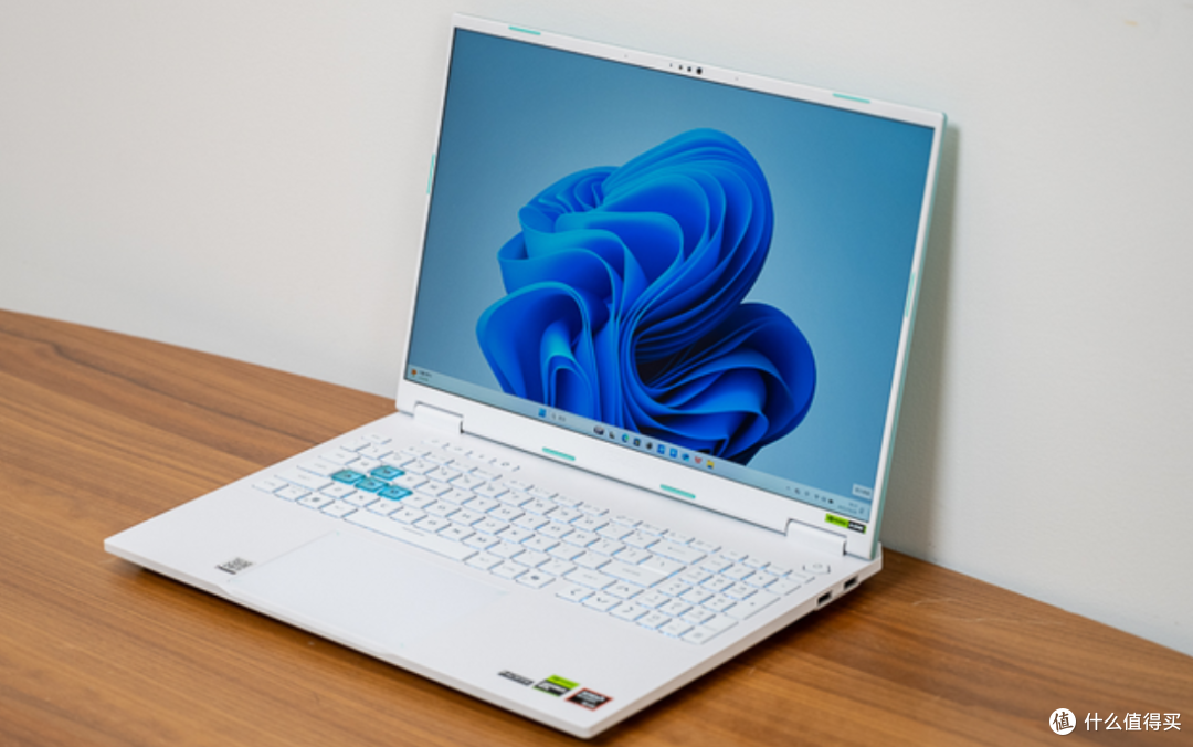 华硕天选6 Pro U5 235HX+RTX5060上新,三款差1300元,区别在哪?
