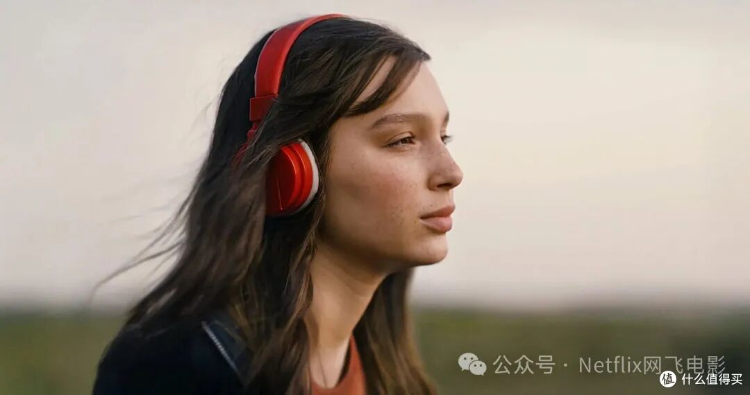 Netflix上的《心之高歌》：埃莱塔的歌声只属于她自己，这也意味着离开将付出一切代价