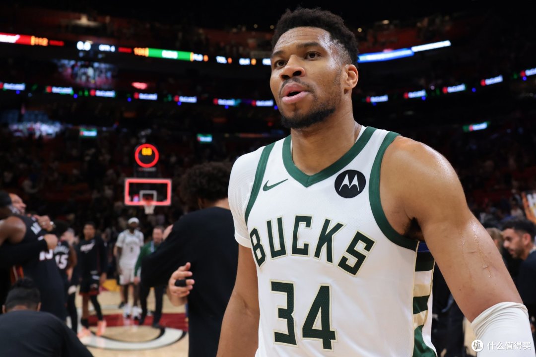 NBA正式调查雄鹿!搞笑的是,字母哥和球队的说法,完全对不上!