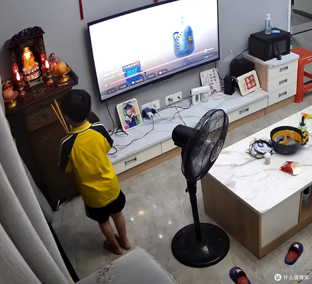 为什么不建议在家里装摄像头?90%的人都不知道,吓得后背发凉