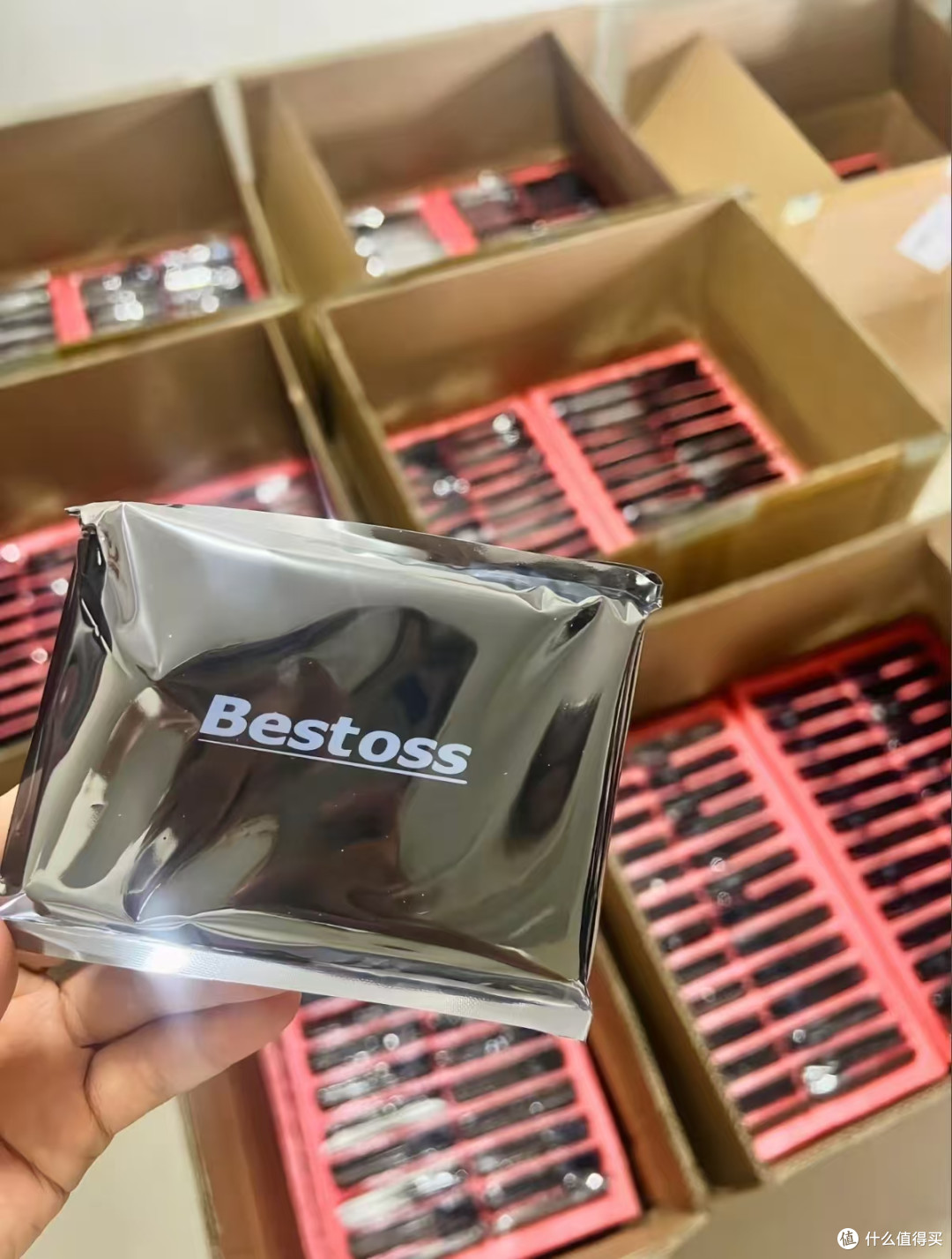 Bestoss 内存条抖音杀疯了!16G DDR4 仅 225 元,装机党抄底!