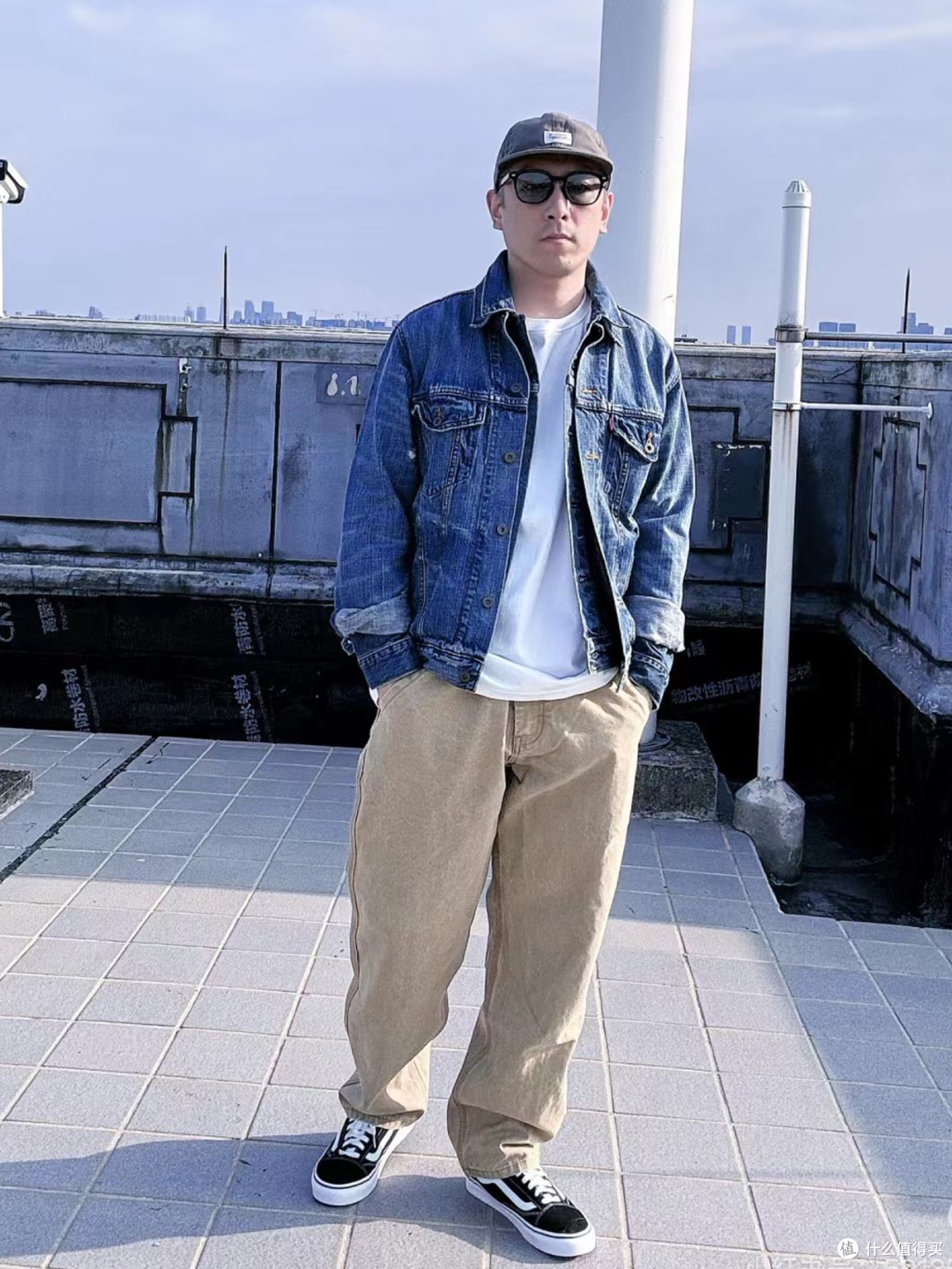 中年男人油腻土气的几种穿搭,瞬间显老10多岁,看你踩雷了没有?