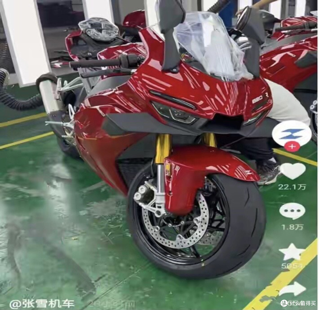 张雪820RR量产下线:张雪凭什么敢卖4.38万,国产摩托争了口气!