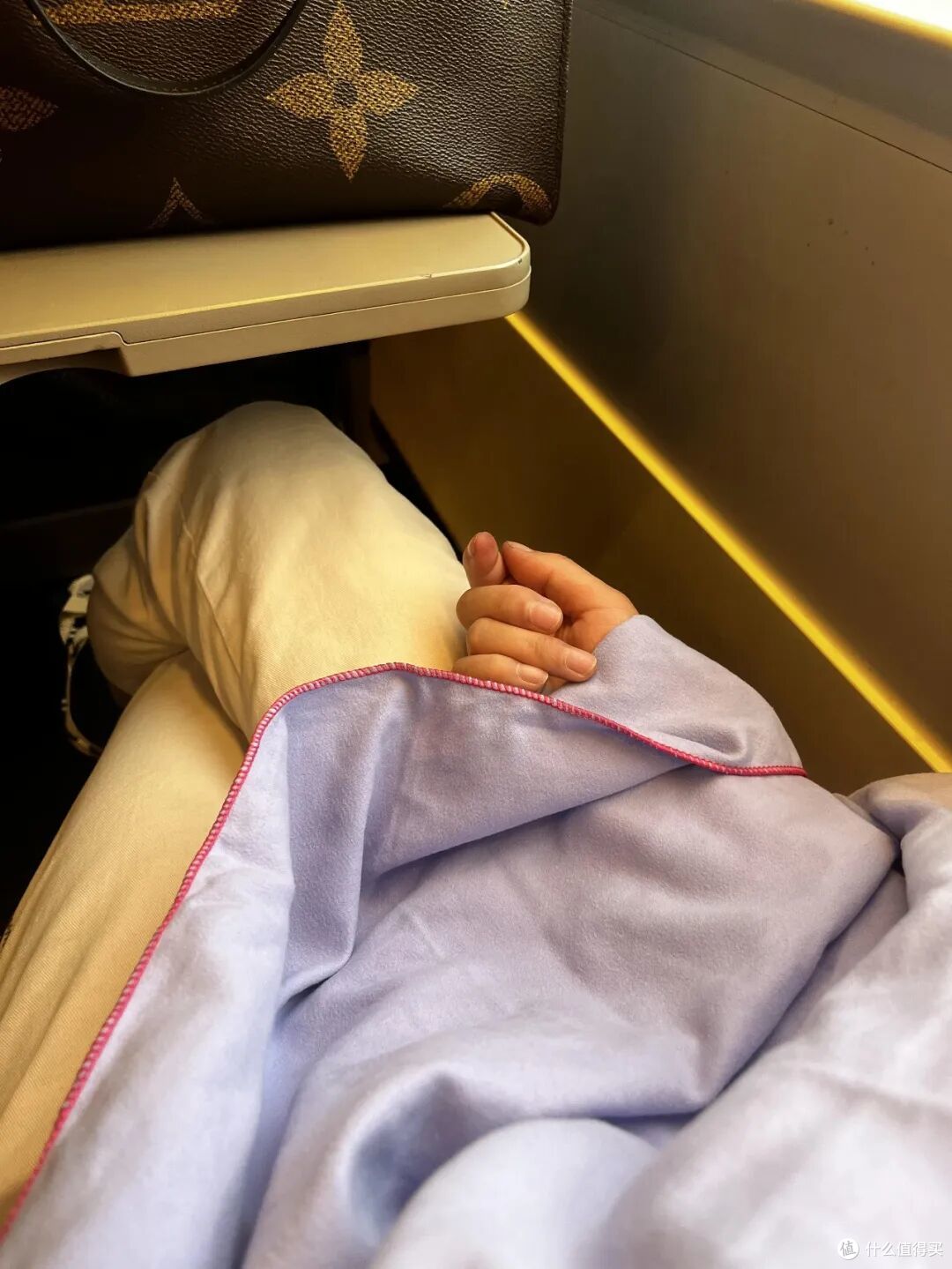被网友的“出行小妙招”惊到了，打开思路后，那叫一个实用